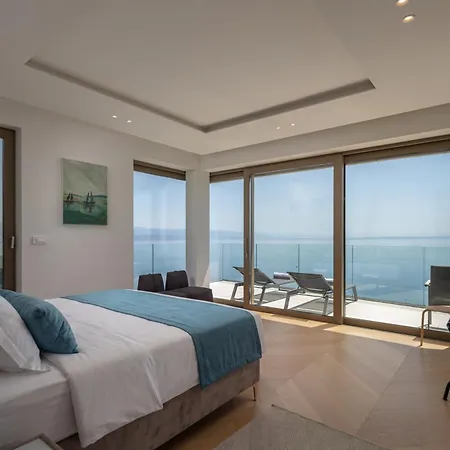 Skyview Luxury Penthouse A7 * Ičići