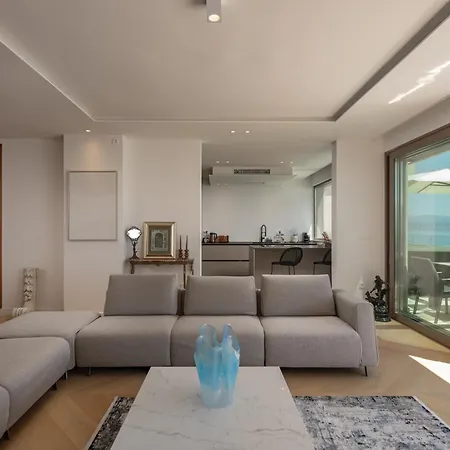 Skyview Luxury Penthouse A7